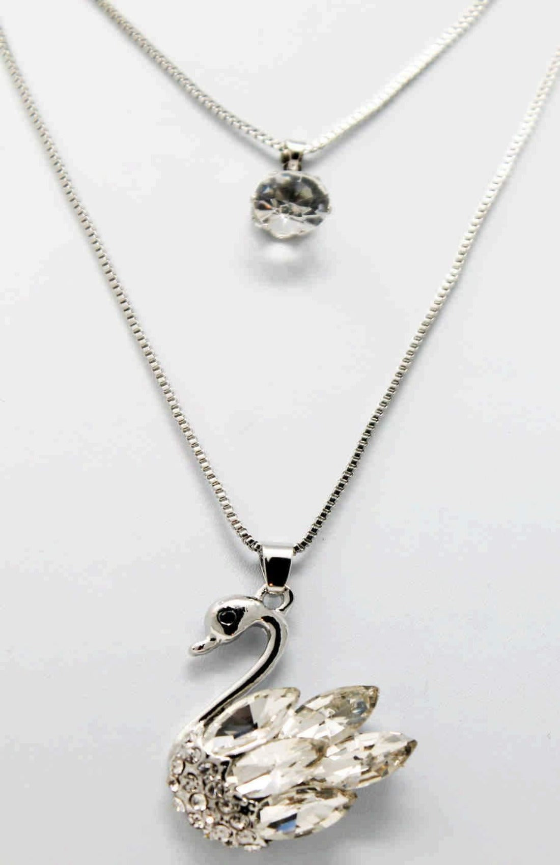 Indian Petals Rhinestones Studded Duck Design Imitation Fashion Metal Double Pendant with Long Chain for Girls