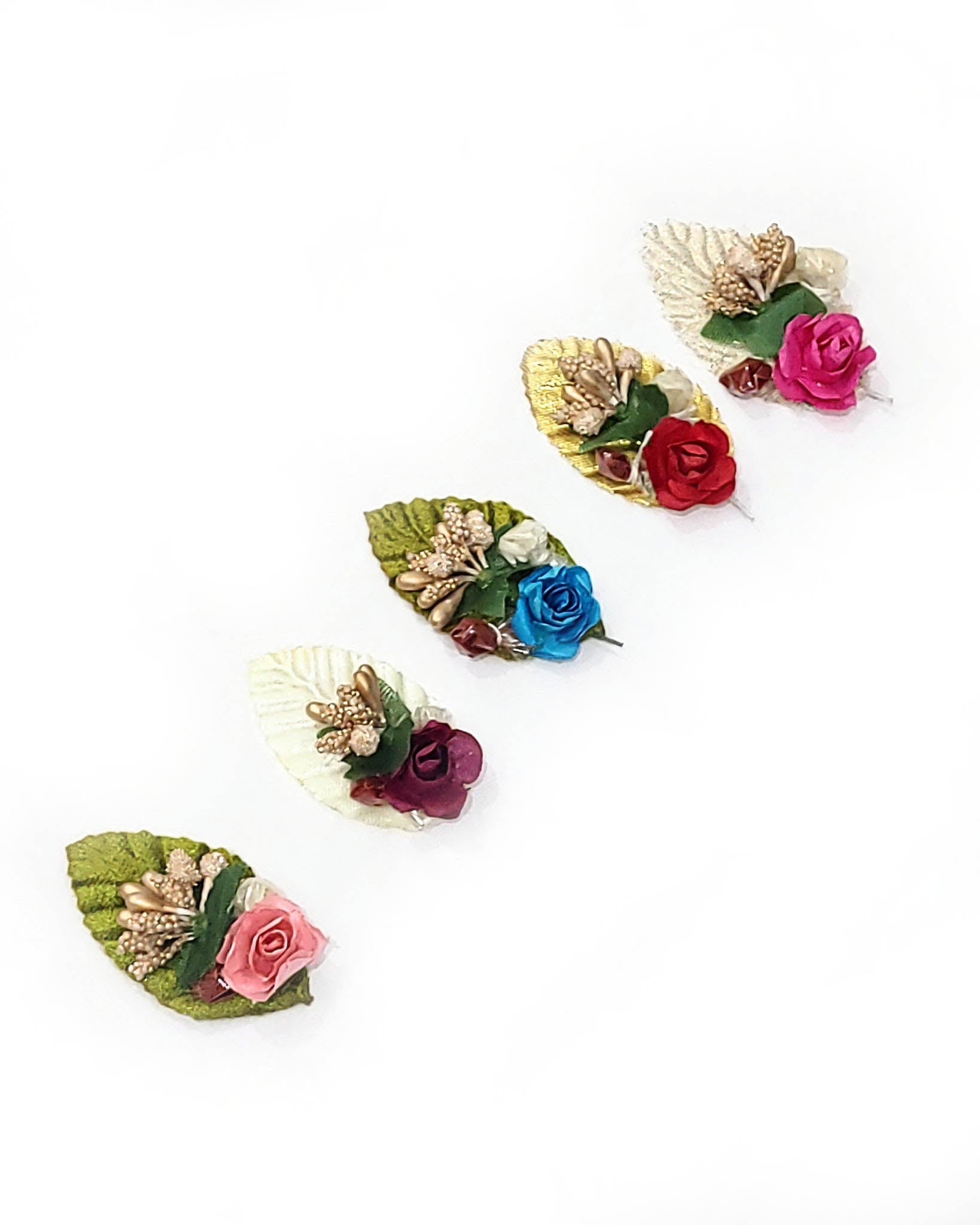 Indian Petals - Beautiful Handcrafted Premium Leaf Style Floral Mini Roli Chawal